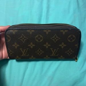 Louis Vuitton Monogram Wallet✨
